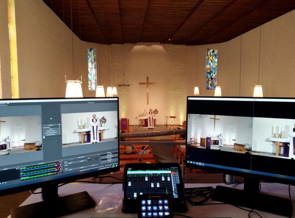 Sichtweise eines Technik-Mitarbeiters bei Übertragung des Online-Gottesdienstes